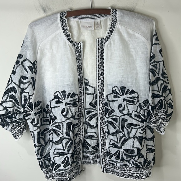 CHICO’S Embroidered Smocked Jacket 3/4 Sleeves White/Black Size 1 Medium - Picture 5 of 16